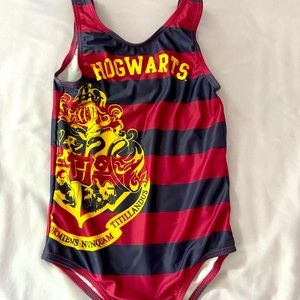 Young Girls Harry Potter Hogwarts Bathingsuit Swimsuit, One-Piece, Size 7